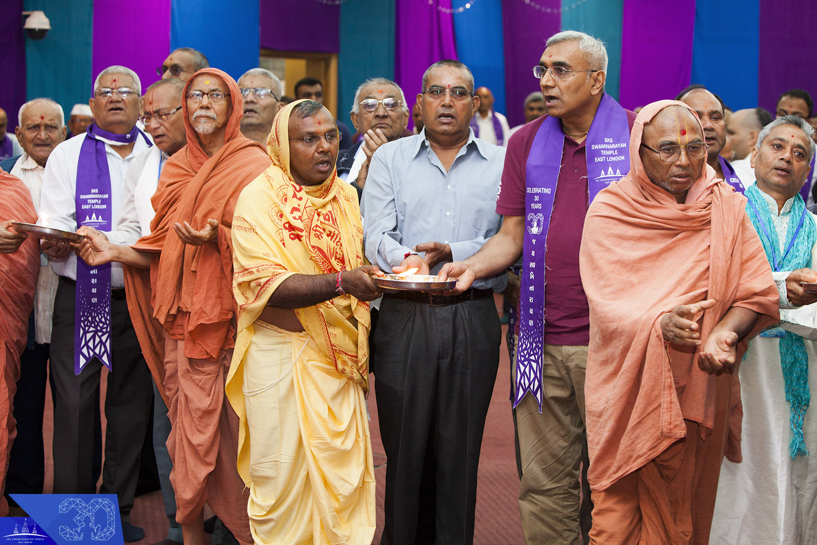 49  - ©1987-2017 SKS Swaminarayan Temple East London